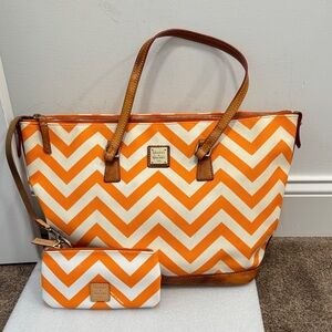 Dooney & Bourke Chevron Tangerine and White tote bag with matching pouch